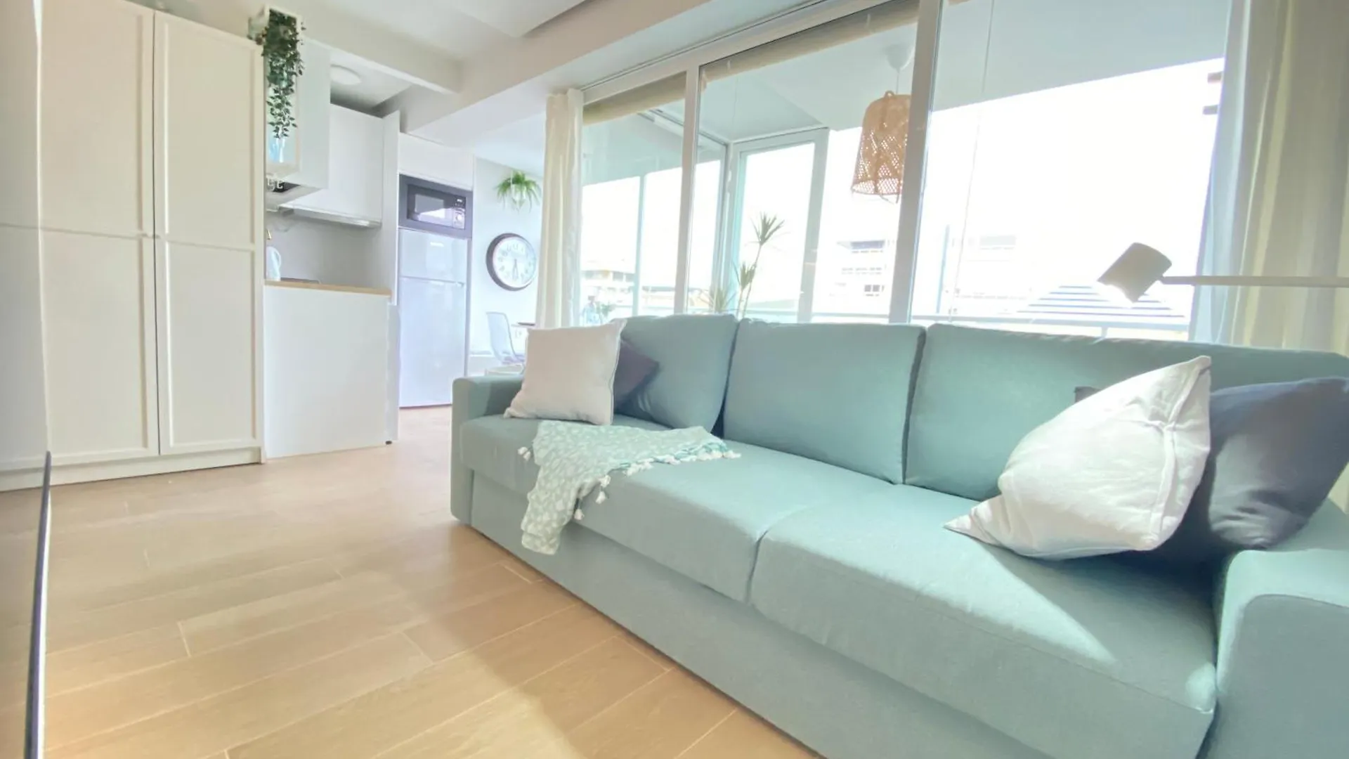 Apartment Dream Of Light And Beach Torremolinos